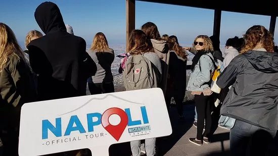 Napoli Official Tour by Mister White Travel