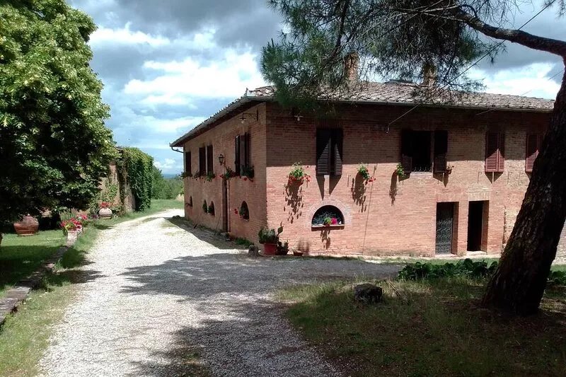 Villa Poggio al Sole A/C pool wifi large interior spaces and large garden