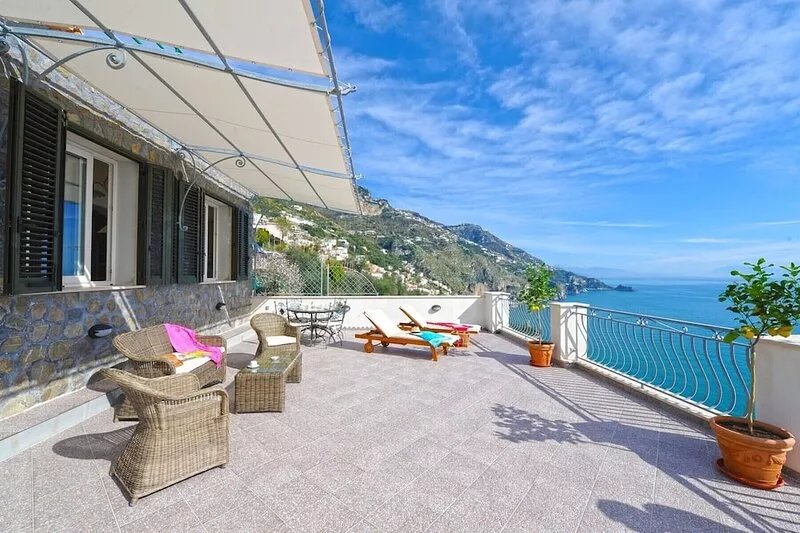 La Ulivella - Overlooking the sea