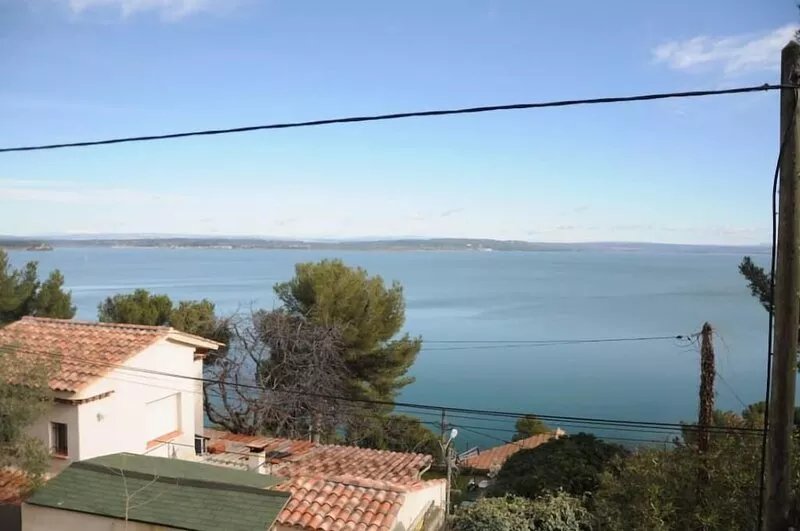 Very nice house with amazing view on a lake