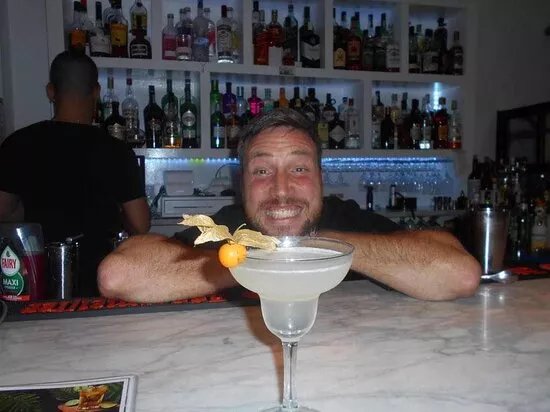 Bar 12