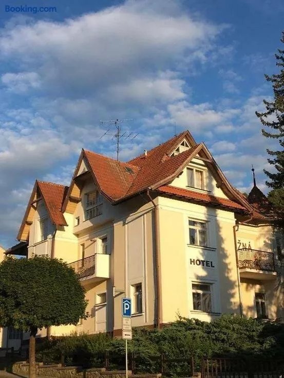 Hotel Luzna