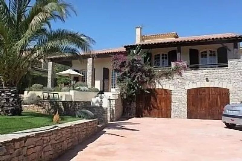 Stunning villa with a pool - Just a 5 minute walk from the Old Town and Port