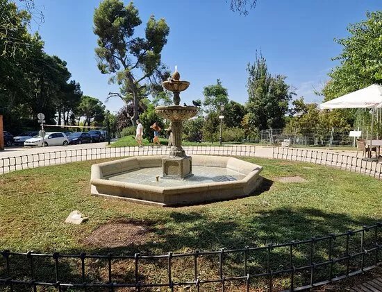 Fuente Ornamental De Los Canteros Municipales
