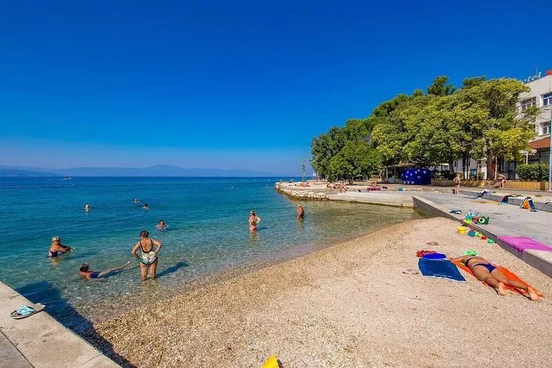 Two bedroom apartment with terrace and sea view Malinska, Krk (A-19264-a)
