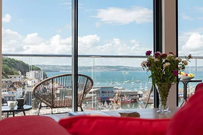 Seascape - sleeps 4 guests  in 2 bedrooms