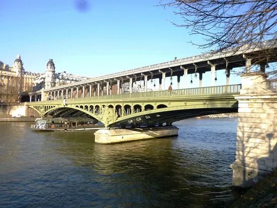 Pont de Bir-Hakeim