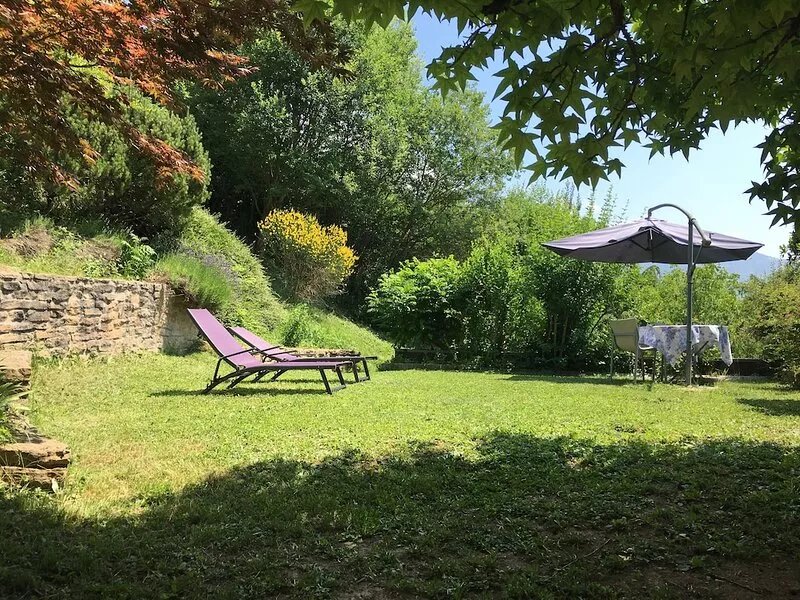 Annecy, Menthon St Bernard, Beauregard Road