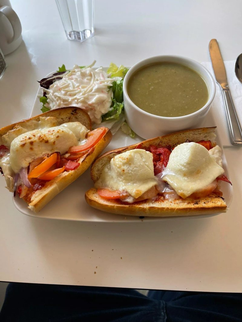 Bowes Ryan Cafe Knock