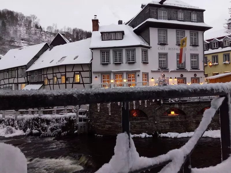 Relax (sauna) in a centuries-old half-timbered house, idyllic a. D. Rur in the