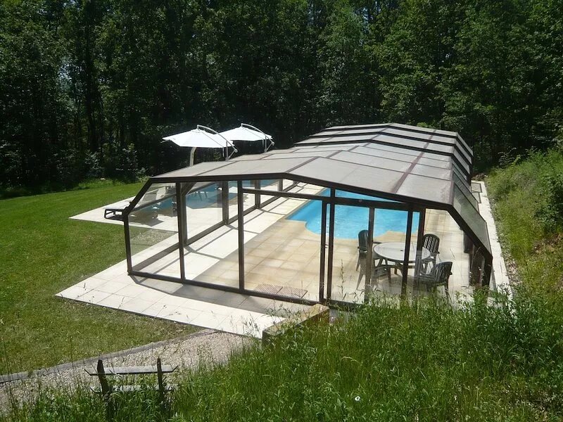 4* Spacious Gite Apartment with Fantastic Views & Heated Pool