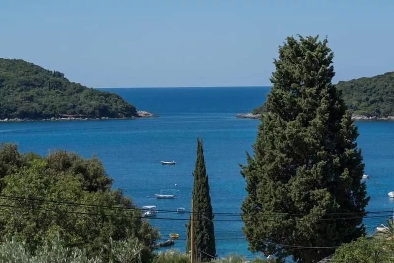 Apartments Saulan - One Bedroom Apartment with Balcony and Garden View (Molunat)