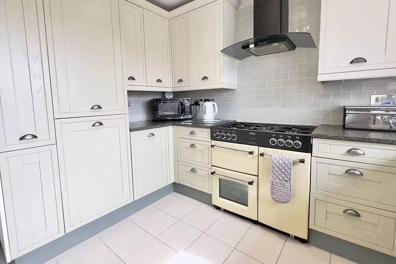 Single level Holiday Home within yards of the Camel Estuary, parking and garden