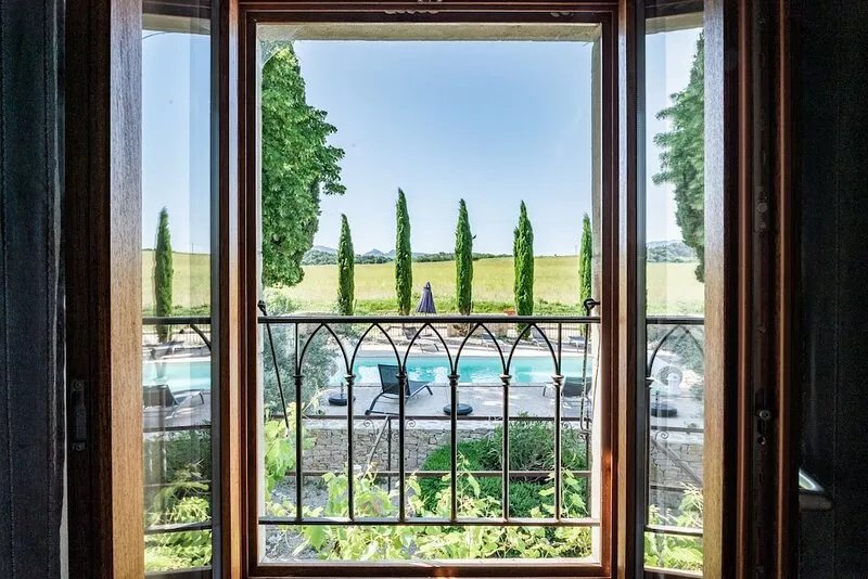 Beautiful "Mas Provencal"  in the heart of nature, with pool and spa
