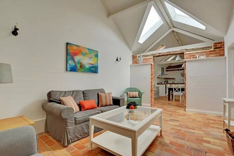 Simon's Barn - One Bedroom House, Sleeps 2