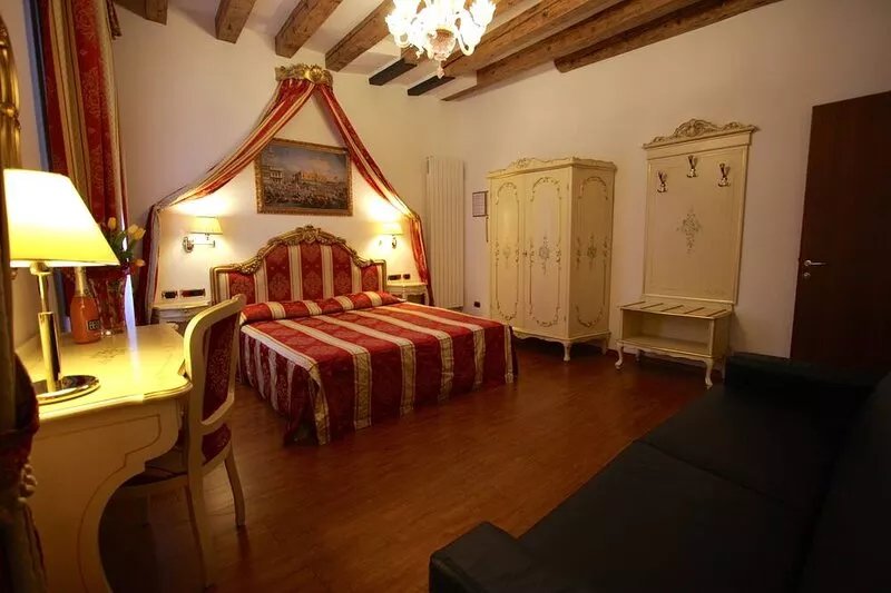 Grand Canal Apartment...Venetian Dream!!! All Inclusive Options! No Extras -WiFi