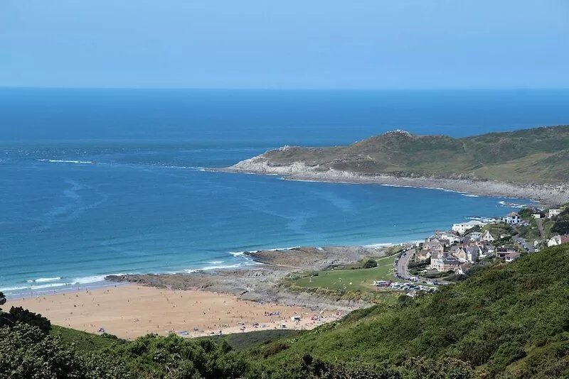 5 Ocean Point - 2 Bed | Terrace | Close To Beach