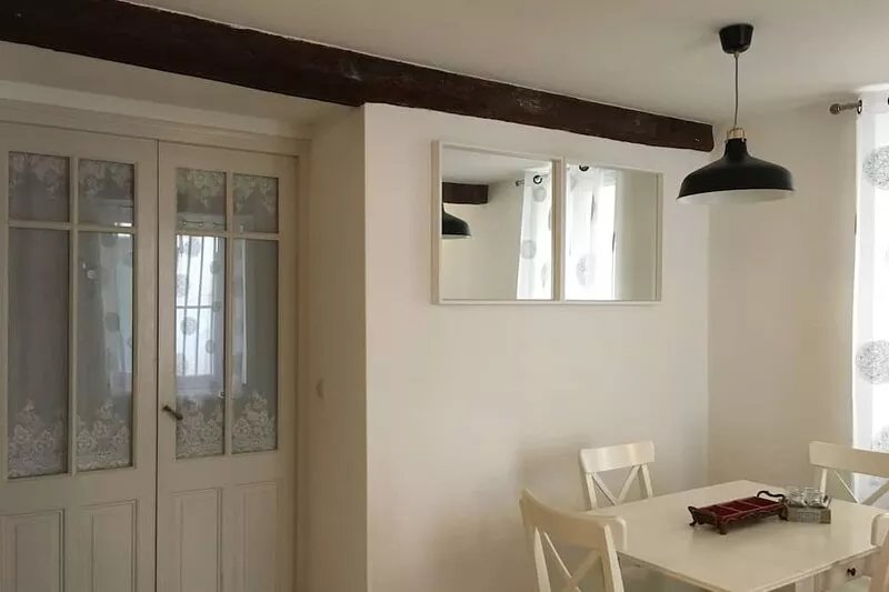 Charming Apt in 13th Century Medieval Ramparts