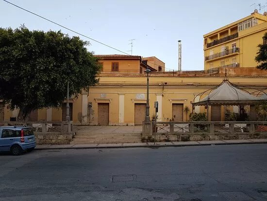 Biblioteca Comunale Luigi Vitali