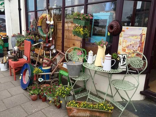 Hayle emporium