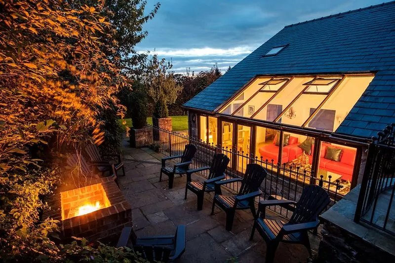 Luxury 5 star cottage with 4 ensuite bedrooms and beautiful views