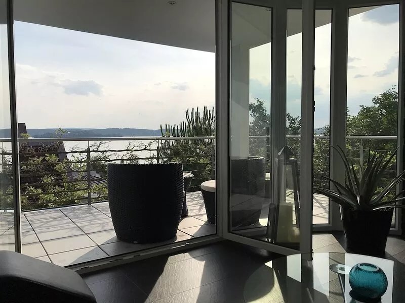 Vacation apartment in a prime residential location with a fantastic view of the
