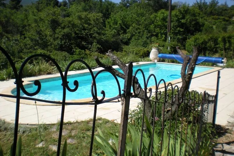 Charming house in an exceptional site, Luberon park