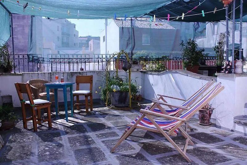 The house of the black sheep, beautiful historic house with terrace