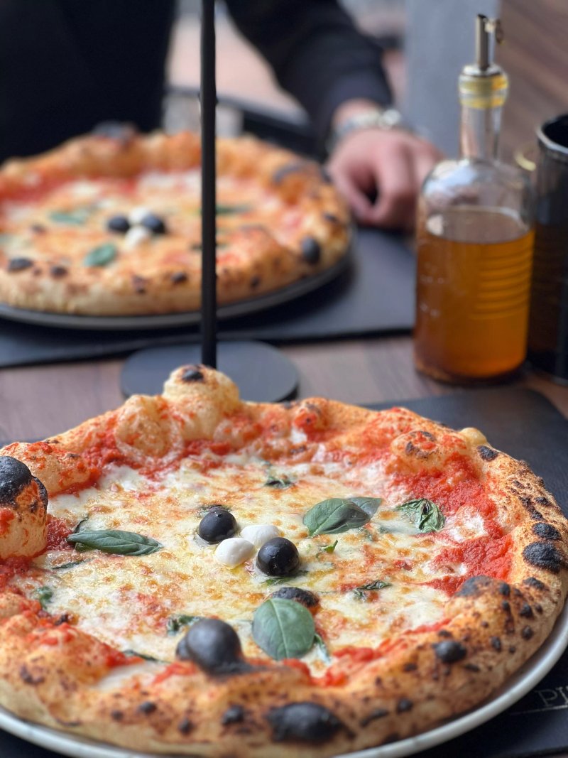Pizza Re