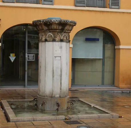 Fontaine du Tambourin