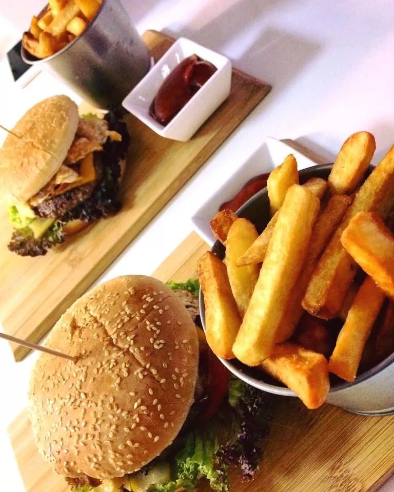 Czarny Kon restaurant&more Kinepolis