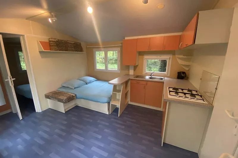 Mobil-home, Niché au Cœur de la Campagne