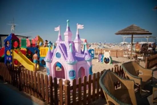 Lamby's Beach 92