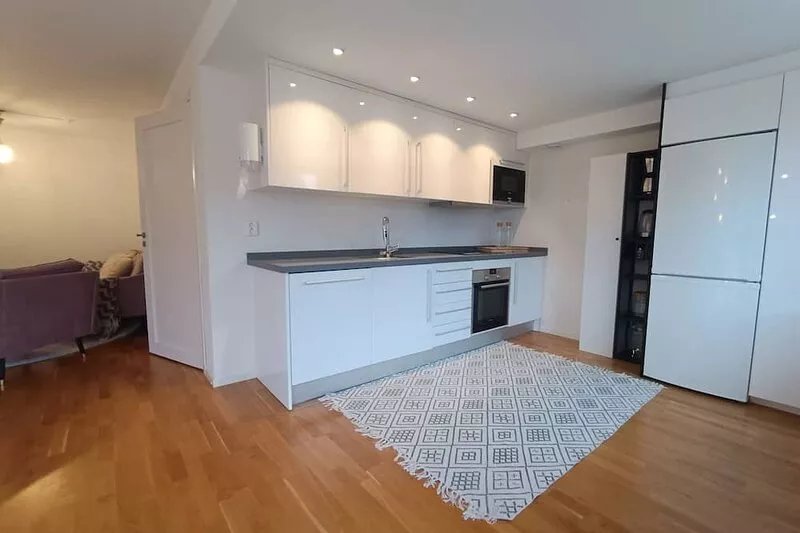 Modern & Private near Nature: kitchen, washer - perfect for 2-4 people & up to 5