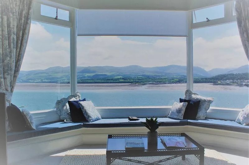EXCLUSIVE HOUSE PRIVATE BEACH SEA FRONT SLEEPS 13 AMAZING VIEWS