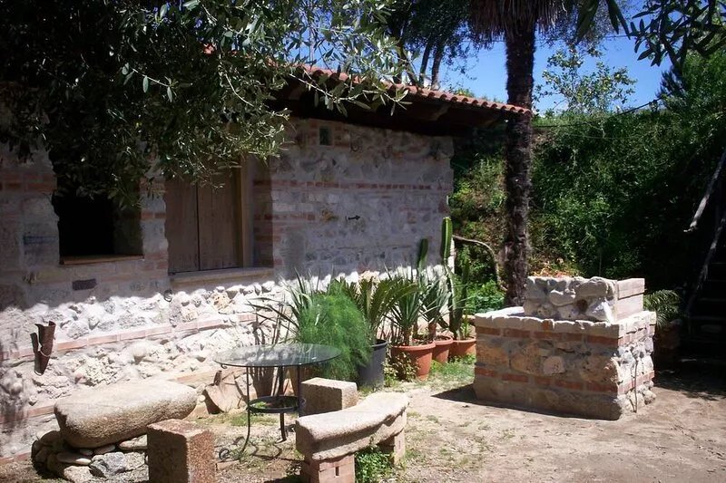 Wonderful villa surrounded by lush greenery peacefully located beach close