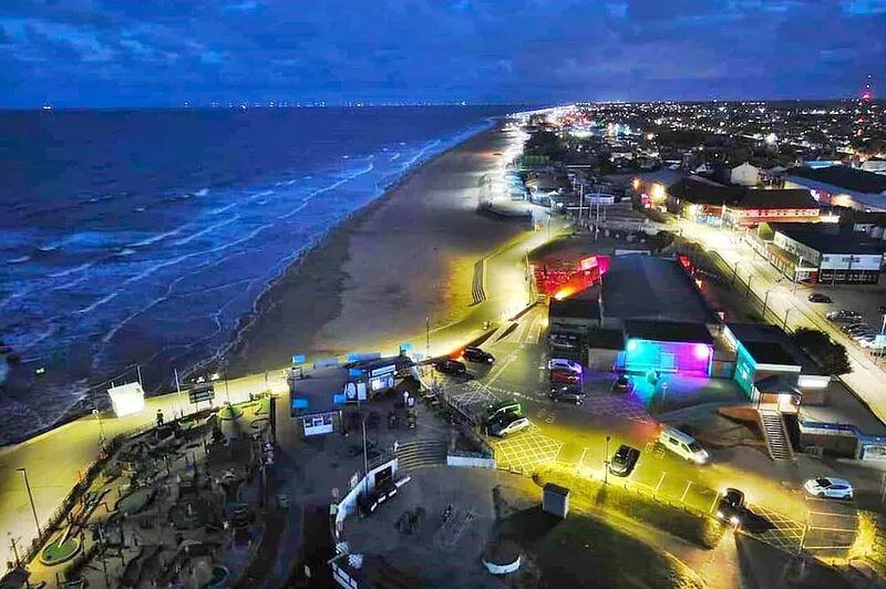 A Cosy Cottage by the Beach ❤️ Lakeside Views & Log Burner - The Great Escape!