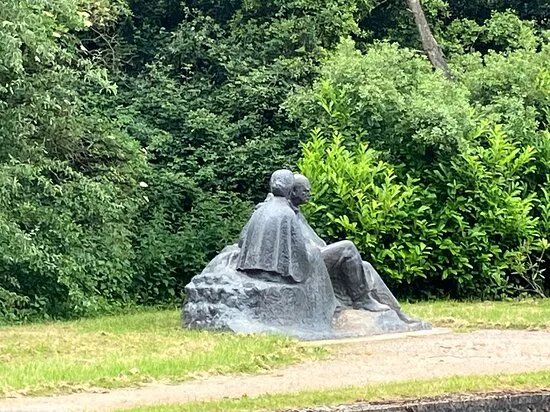 The Statue Of Sir Winston And Lady Clementine Churchill