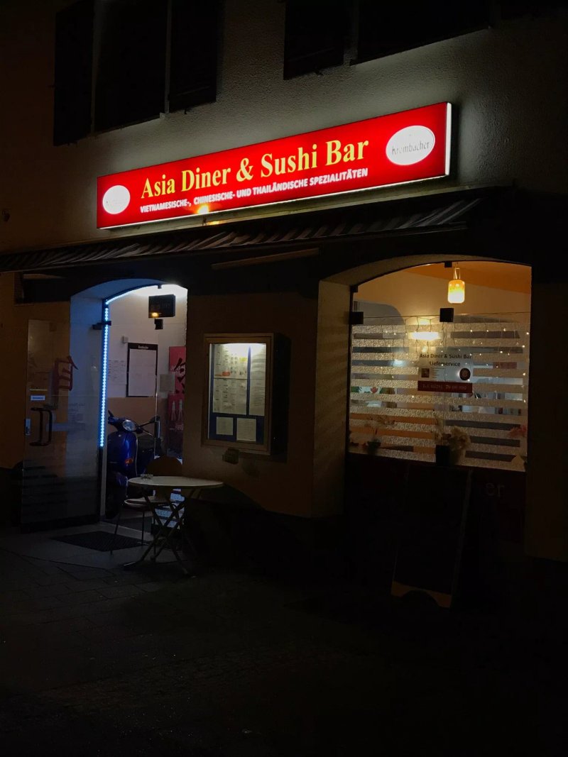 Asia Diner & Sushi Bar