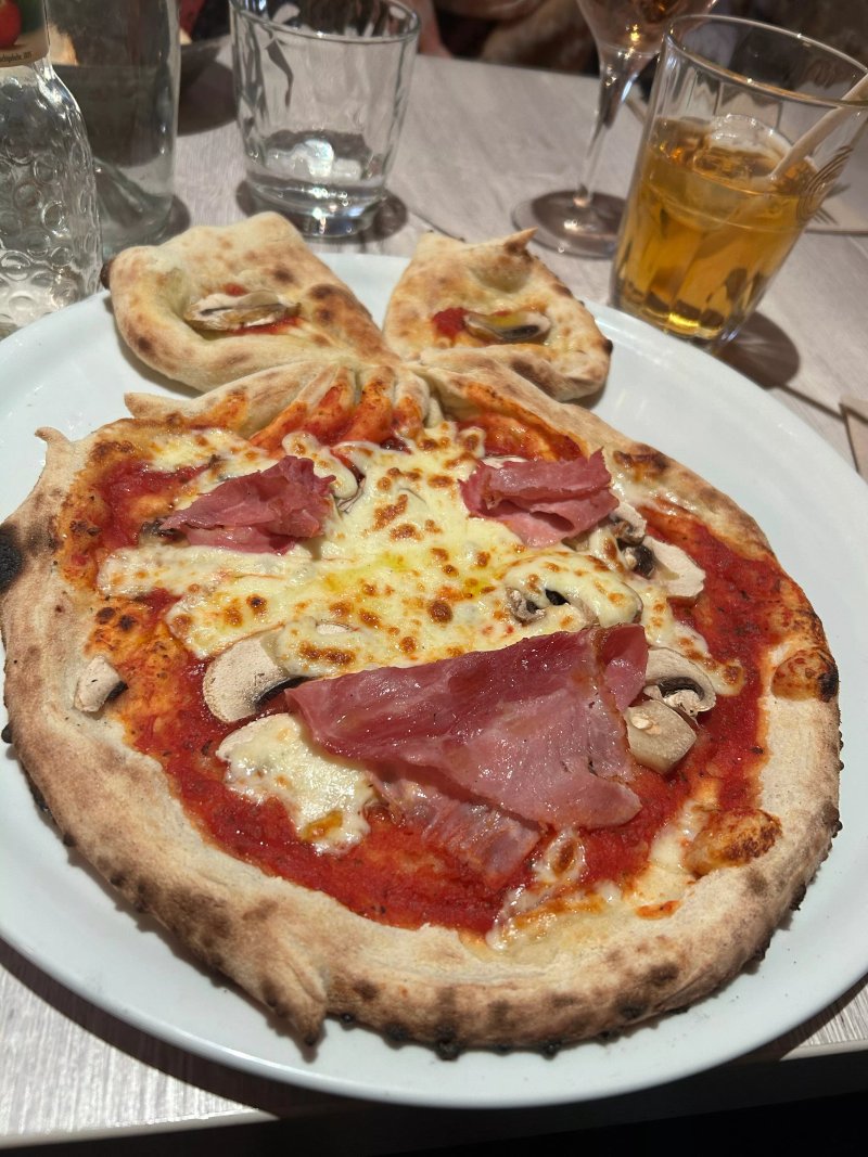 L'Osteria Pizzeria-Trattoria au feu de bois