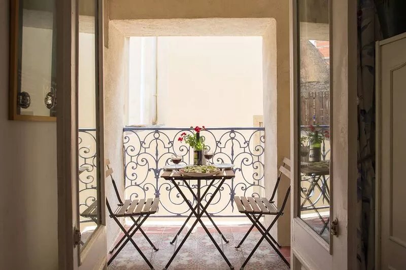 18th Century Artisans Cottage - featured in Sunday Times Best Gites  2018 & 2022
