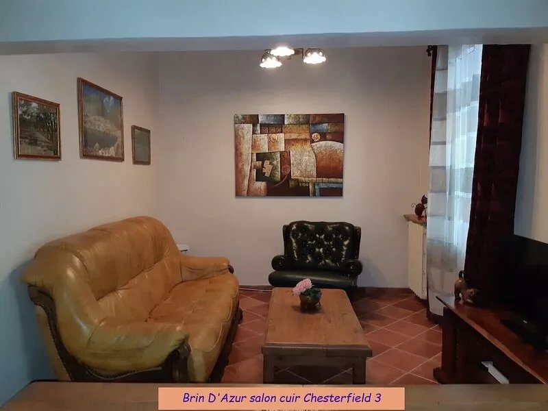 Typical of Cagnes /mer 15 mn walk from the beaches 4 people max from 72 € per