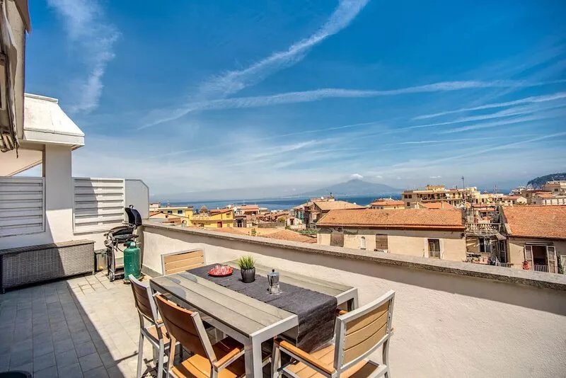 SeaView Apartment Sorrento center!
