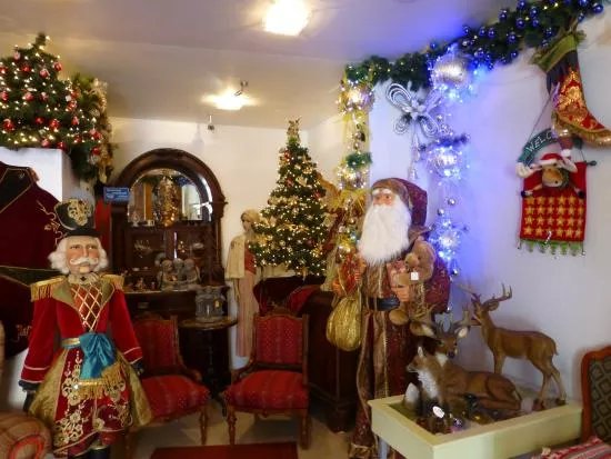 Hubay House - Christmas Exhibition and Salon