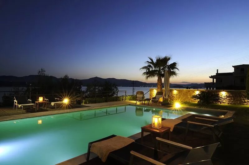 Luxury in Theologos,Malesina,pool,view,90min from Athens.For demanding guests!