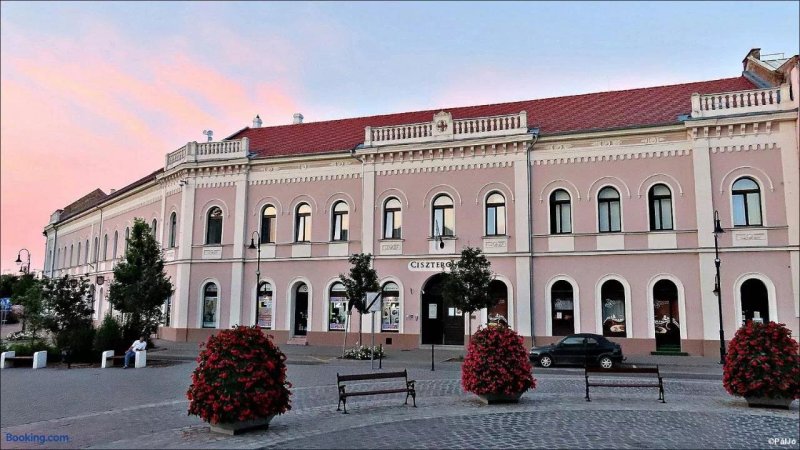 Ciszterci Haz - Baja