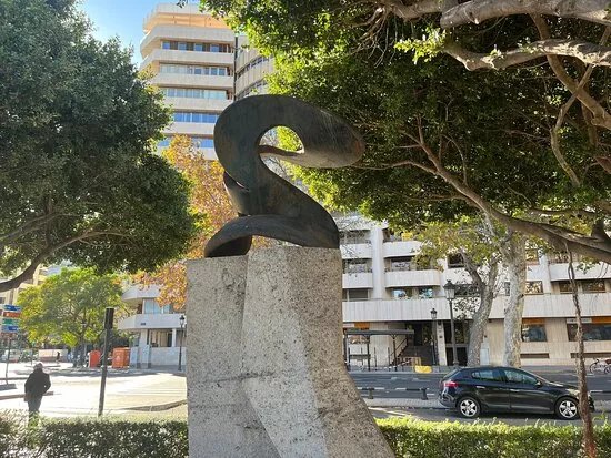 Escultura La Victoria De Valencia