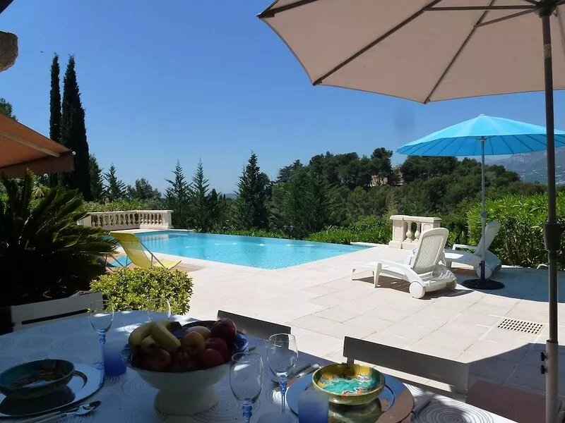 Beautiful property on the hill of Nice, Saint-Roman-de-Bellet,
