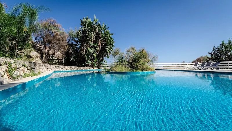 Hillside Villa, Pool, Panoramic, Quiet, Fireplace, WiFi, Aircon, 6 people