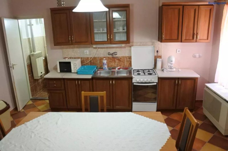 Kisasszony Apartman